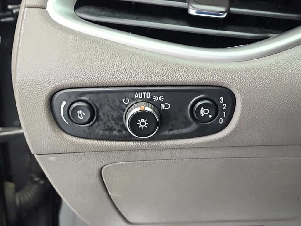 Chevrolet Malibu 2017 Negro - Importación desde Corea - HF Imports Iquique - Foto 17