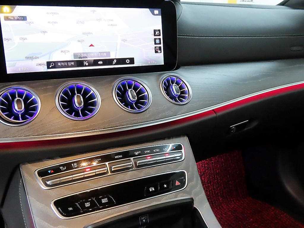 Mercedes Benz E class - Vista 11