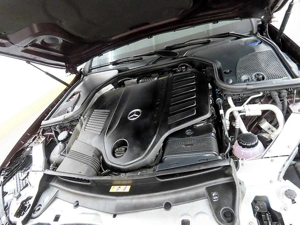 Mercedes Benz E class 2021 Rojo - Importación desde Corea - HF Imports Iquique - Foto 18