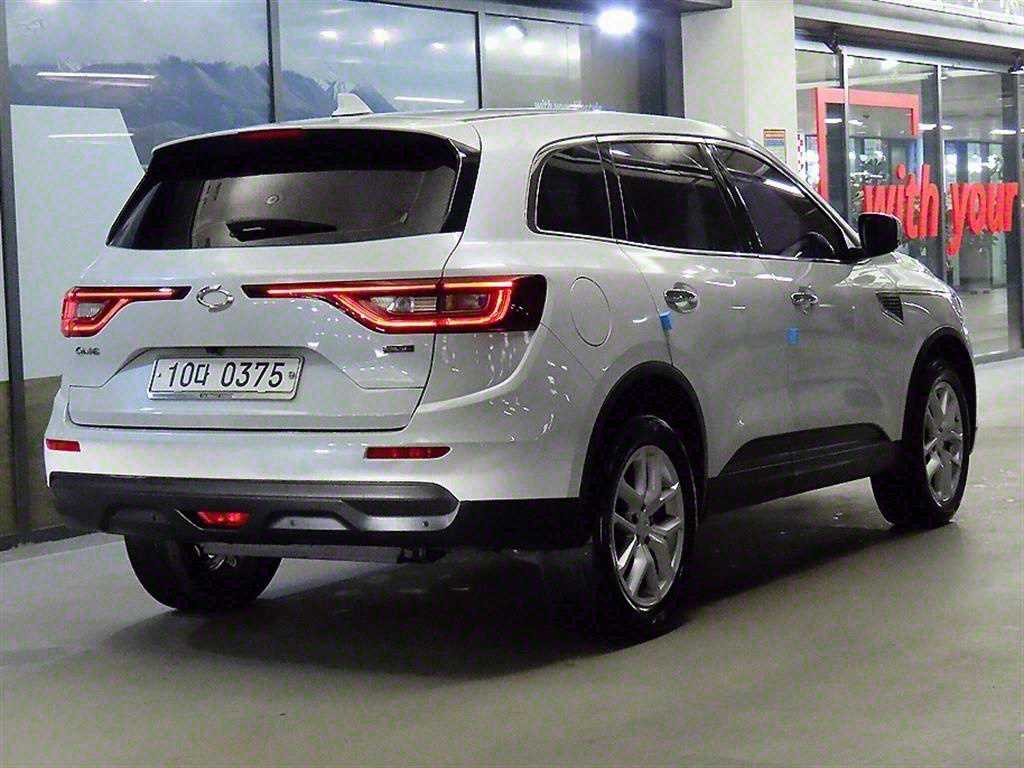 SAMSUNG QM6 - Vista 4