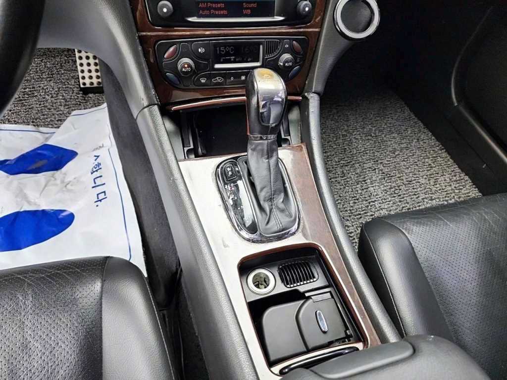 Mercedes Benz C Class - Vista 8