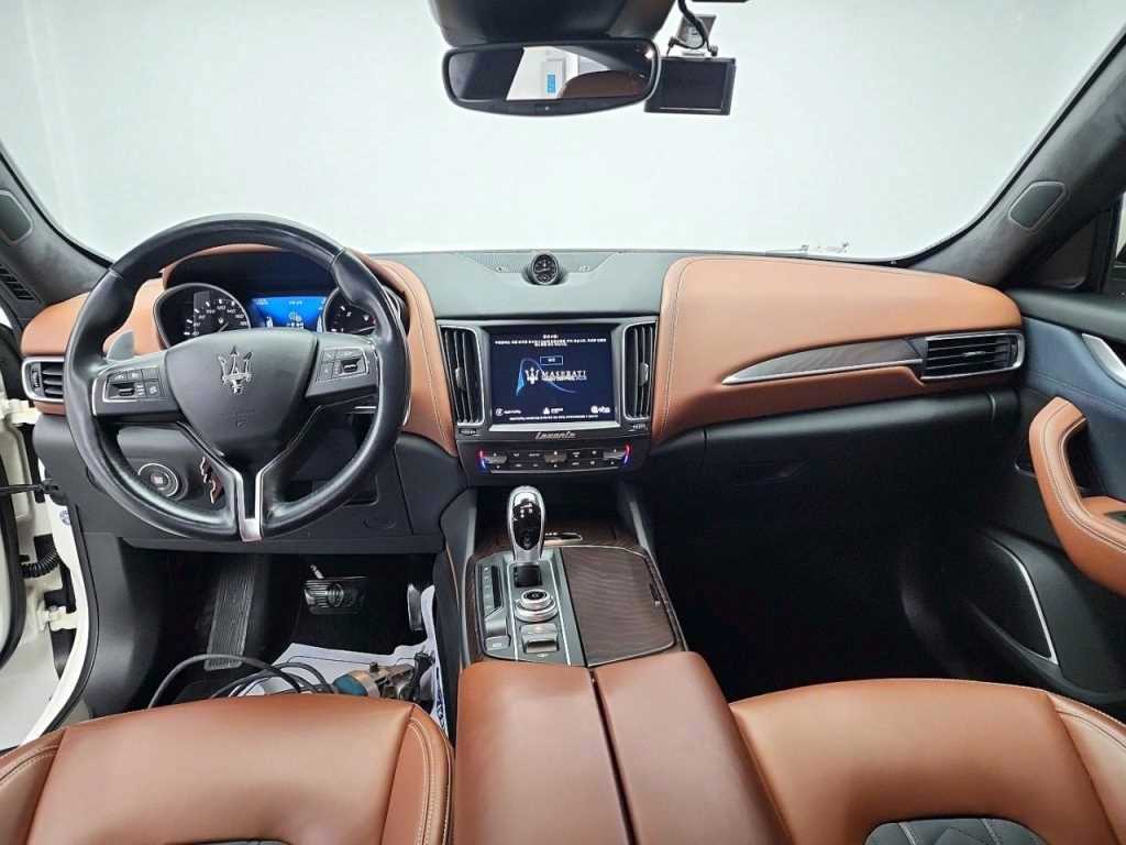 Maserati Levante - Vista 7