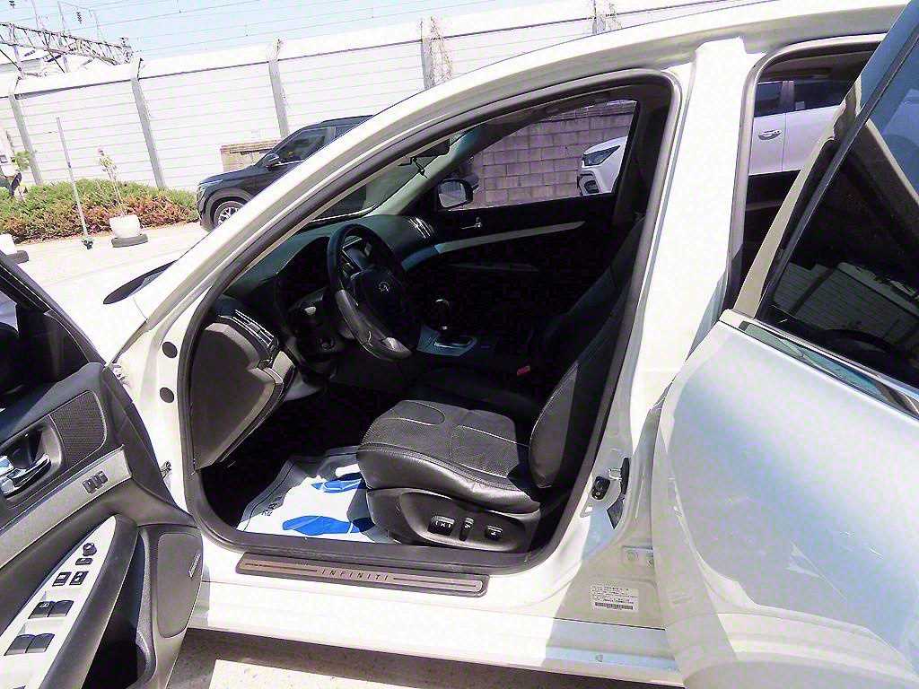 Infiniti G - Vista 5