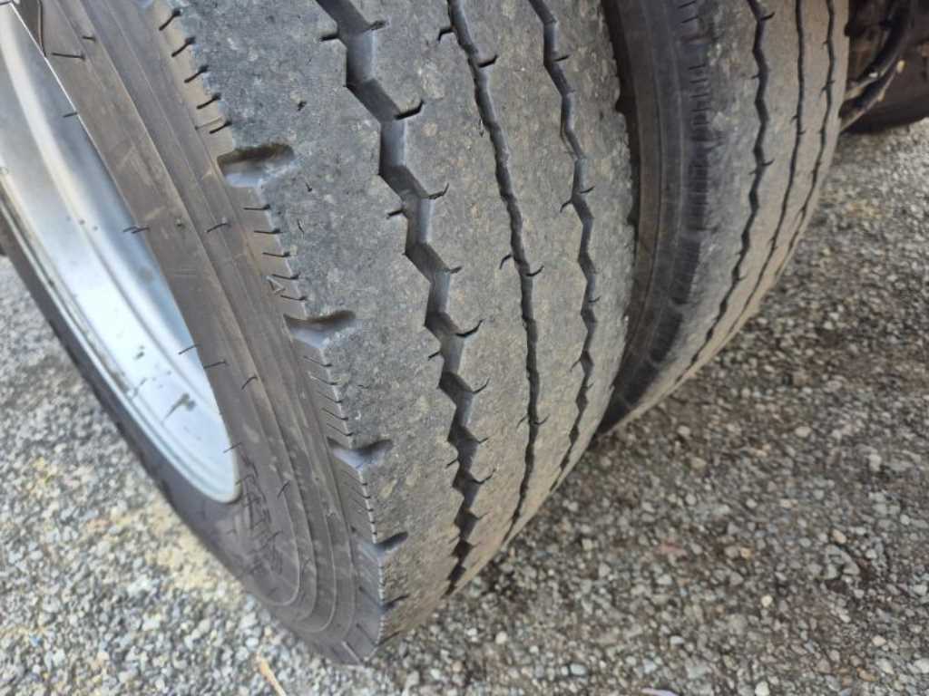 medium and large cargo apChoukJingae - Vista 12