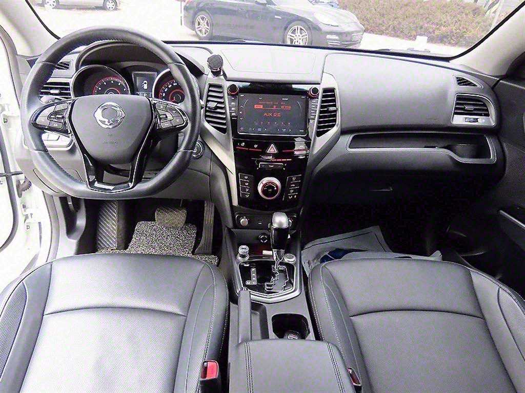 Ssangyong Tivoli - Vista 7