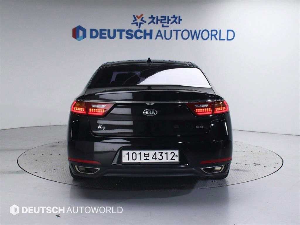 KIA K7 - Vista 4