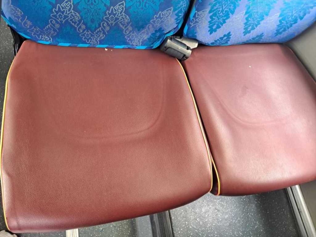 medium and large bus Medium-sized Hyundai Bus - Vista 12