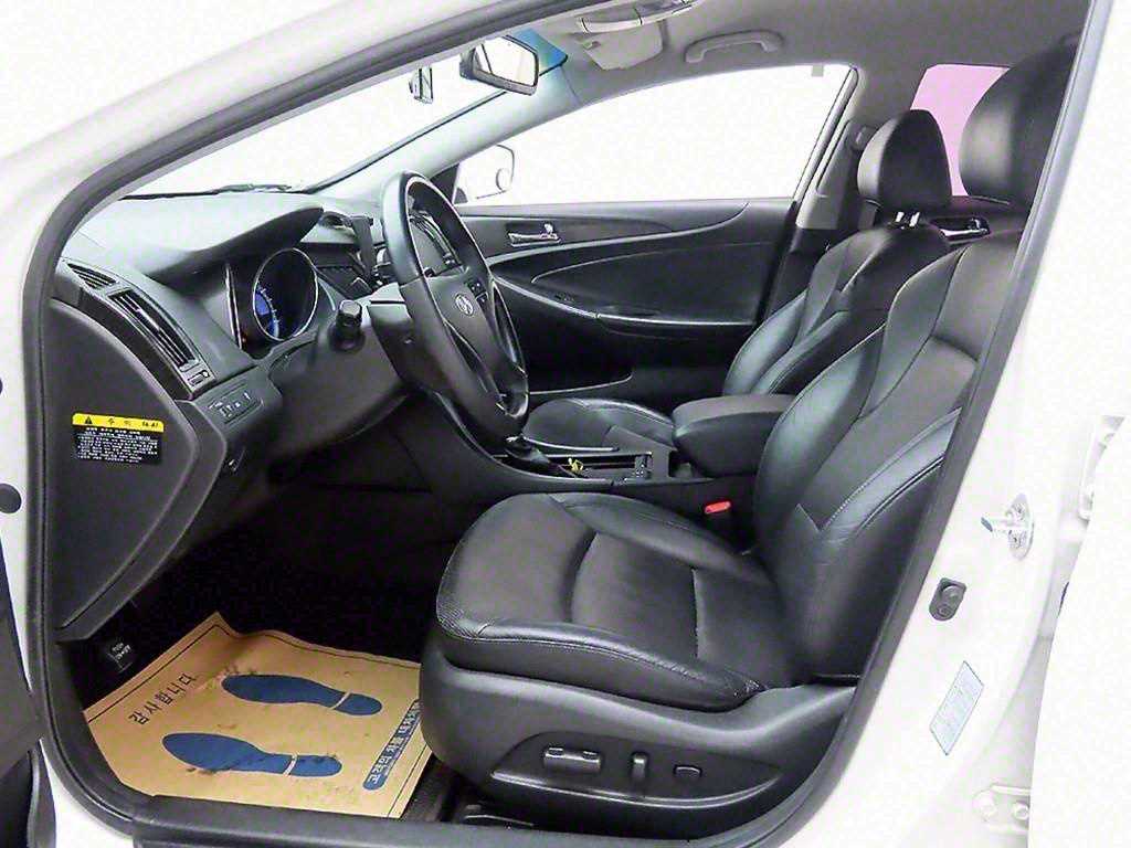 HYUNDAI Sonata 2012 Blanco - Importación desde Corea - HF Imports Iquique - Foto 13