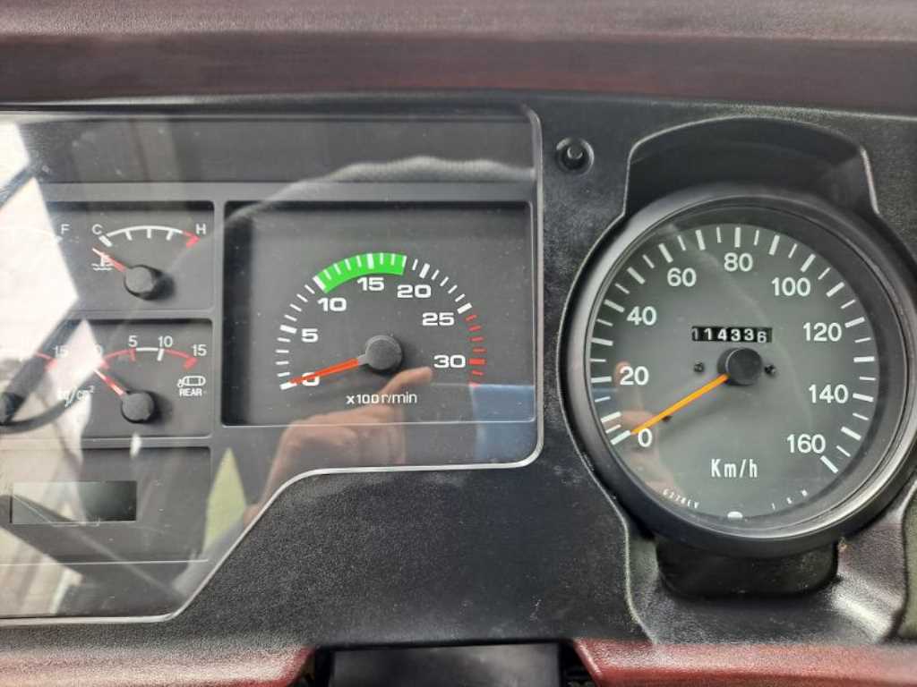 medium and large bus Medium-sized Hyundai Bus - Vista 8