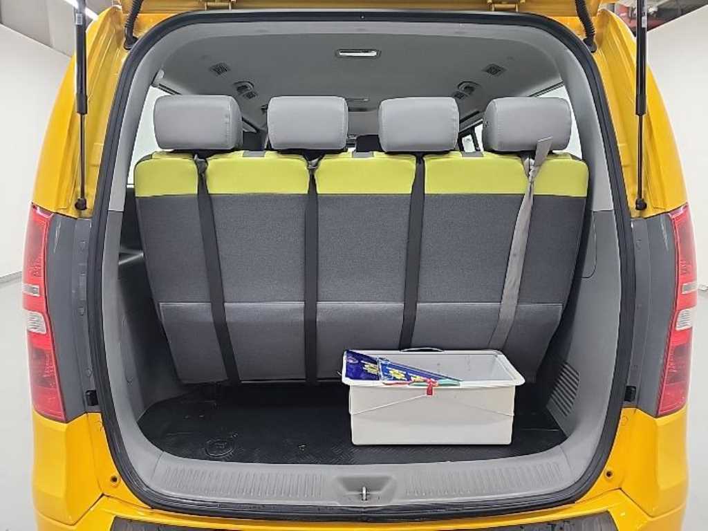 HYUNDAI Starex 2019 Amarillo - Importación desde Corea - HF Imports Iquique - Foto 18