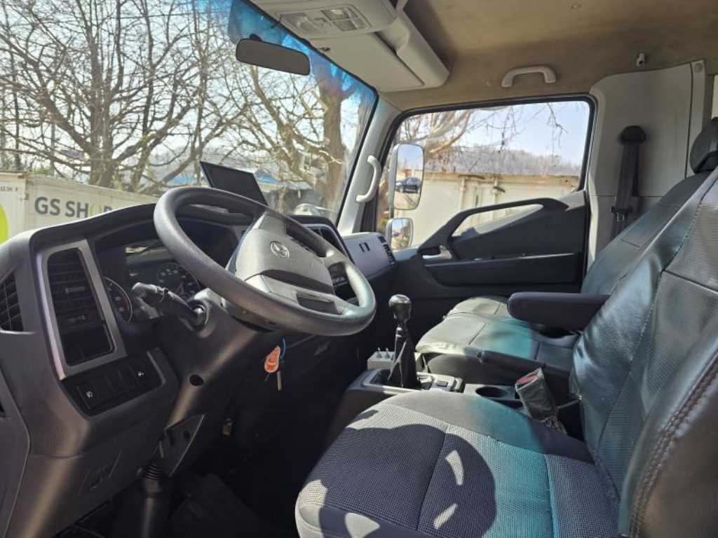 medium and large cargo dump - Vista 5