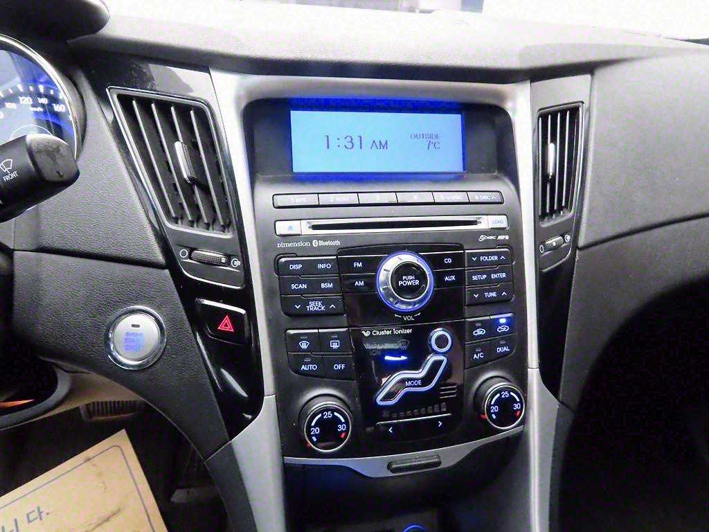 HYUNDAI Sonata - Vista 9