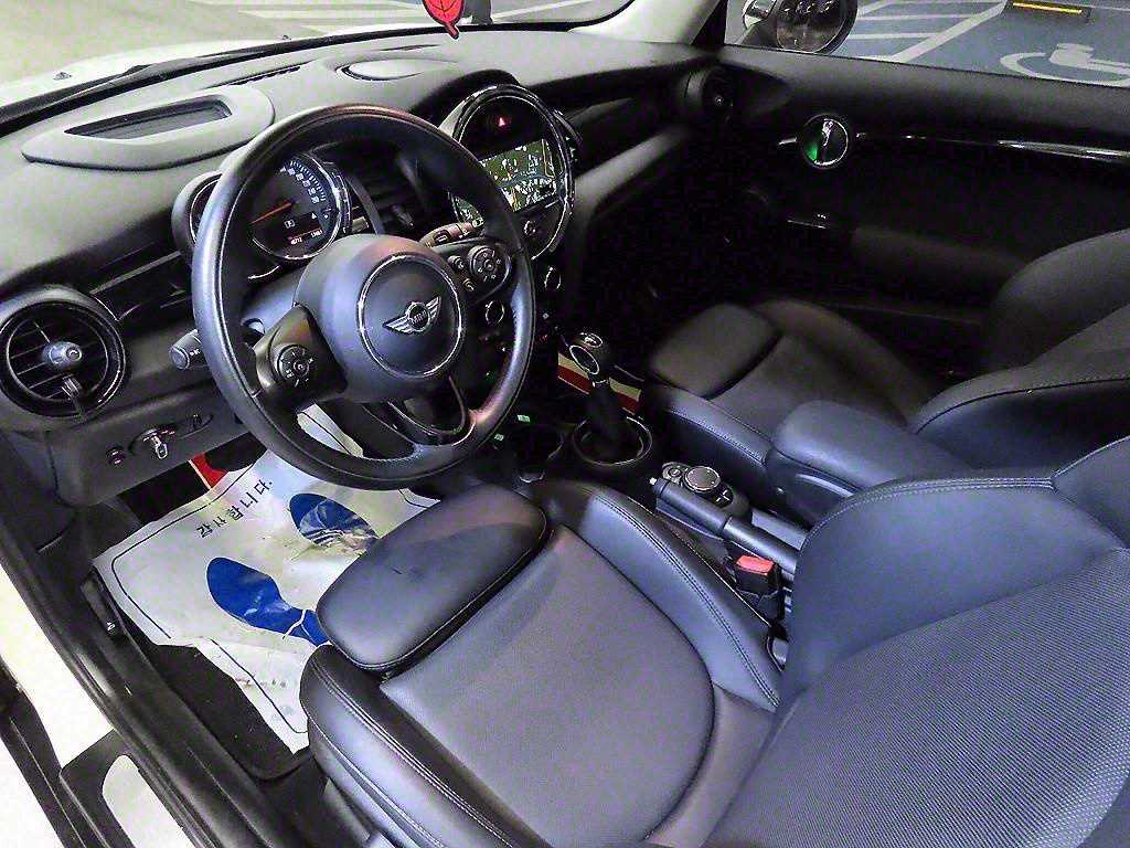 Mini Cooper - Vista 10