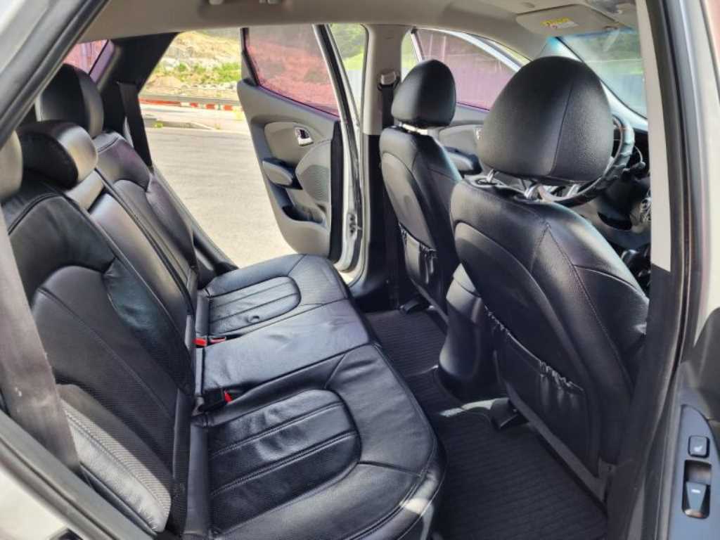 HYUNDAI Tucson - Vista 10