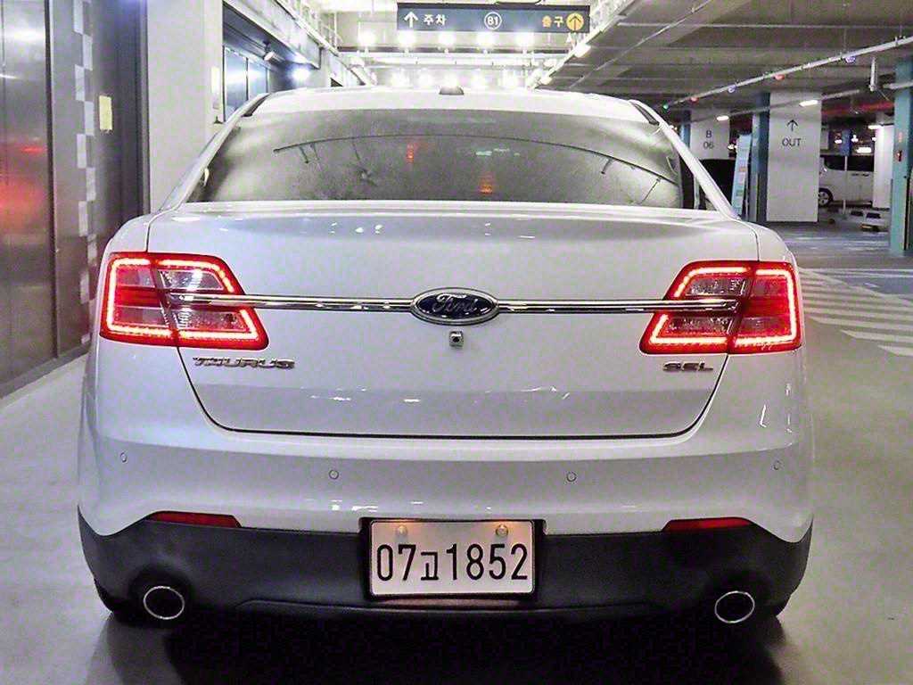 Ford Torus - Vista 5