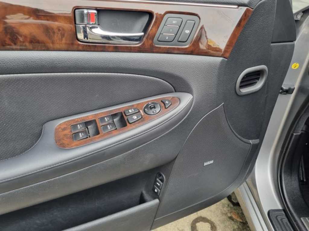 HYUNDAI Genesis 2009 Gris - Importación desde Corea - HF Imports Iquique - Foto 13