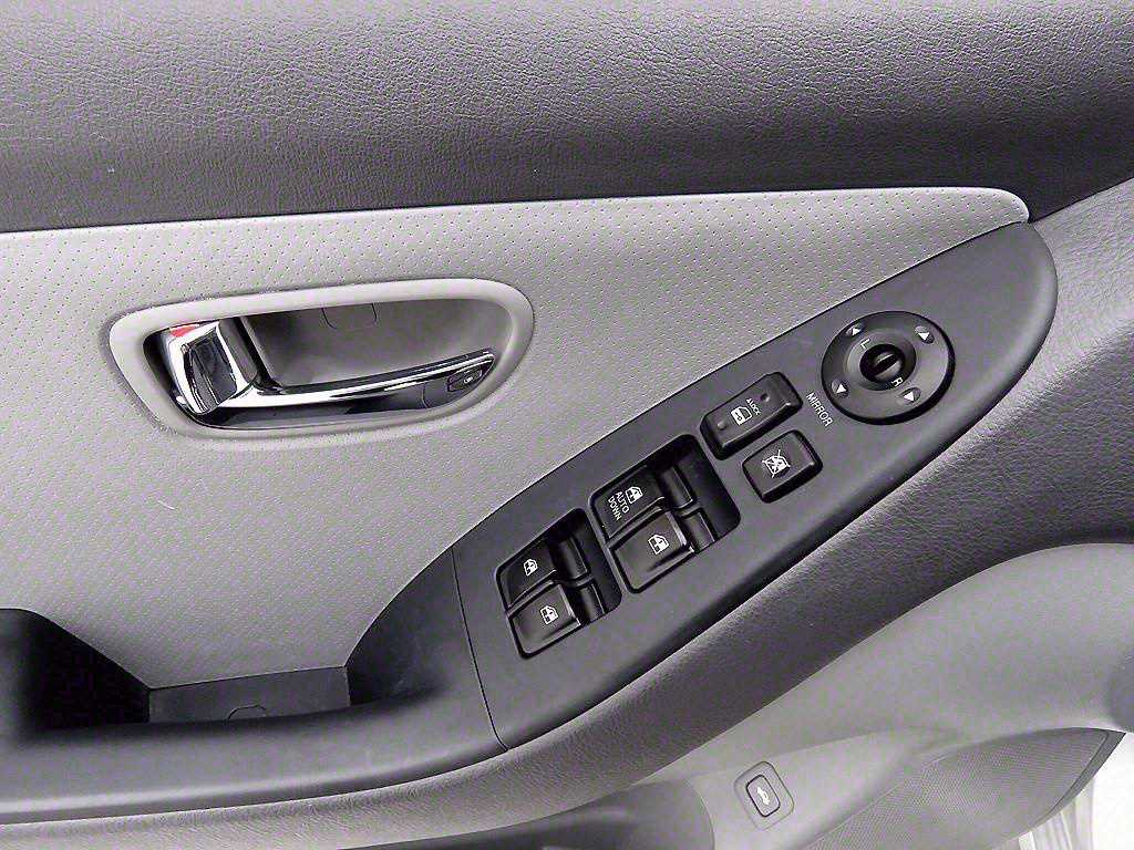 HYUNDAI Avante - Vista 8