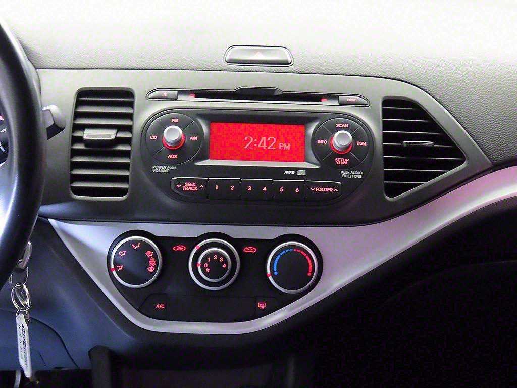 KIA Morning - Vista 11