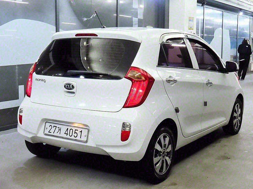 KIA Morning - Vista 4