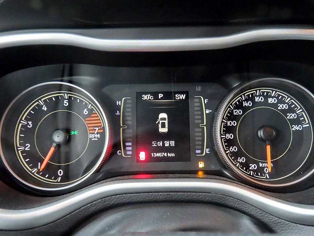 Jeep Cherokee - Vista 5