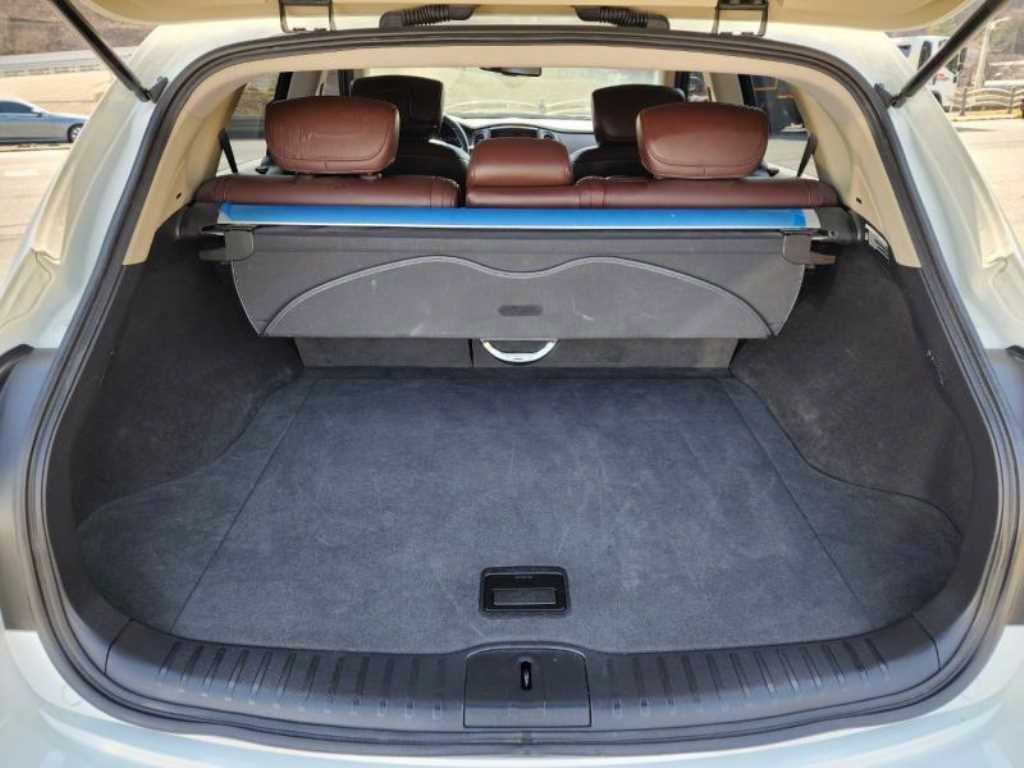 Infiniti QX - Vista 11