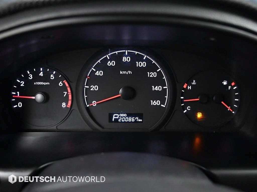 HYUNDAI Starex - Vista 6