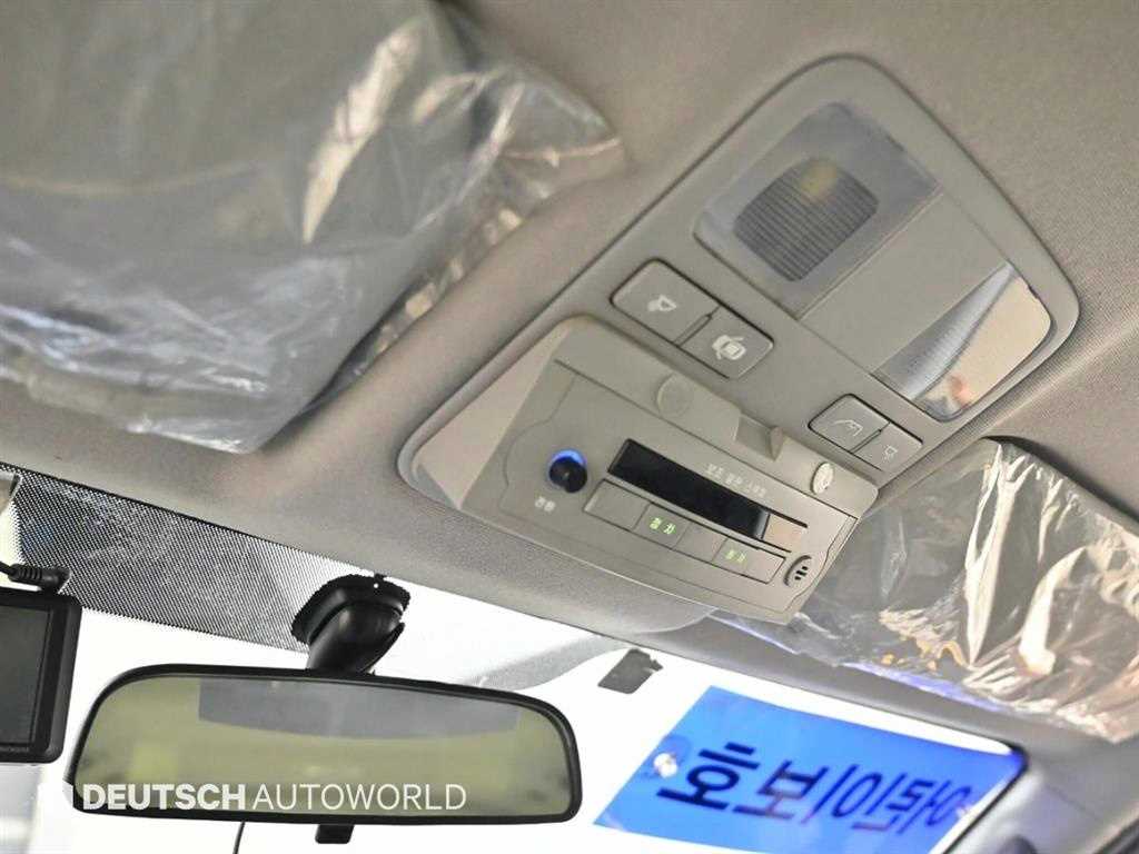 HYUNDAI Starex 2019 Amarillo - Importación desde Corea - HF Imports Iquique - Foto 17