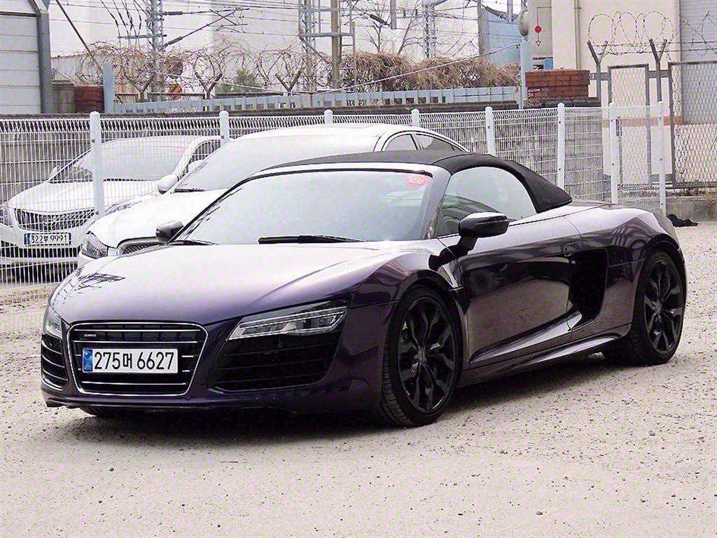 Audi R8