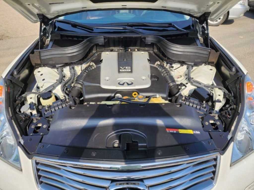 Infiniti QX - Vista 7