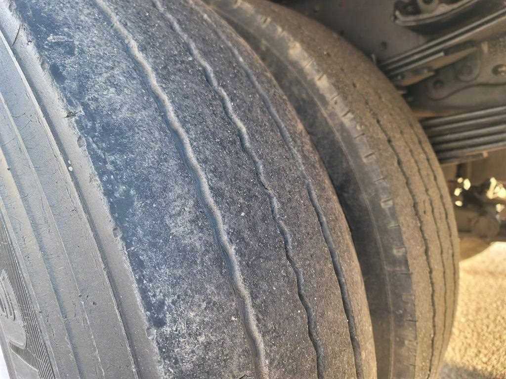 medium and large cargo Cargo 2007 Blanco - Importación desde Corea - HF Imports Iquique - Foto 19