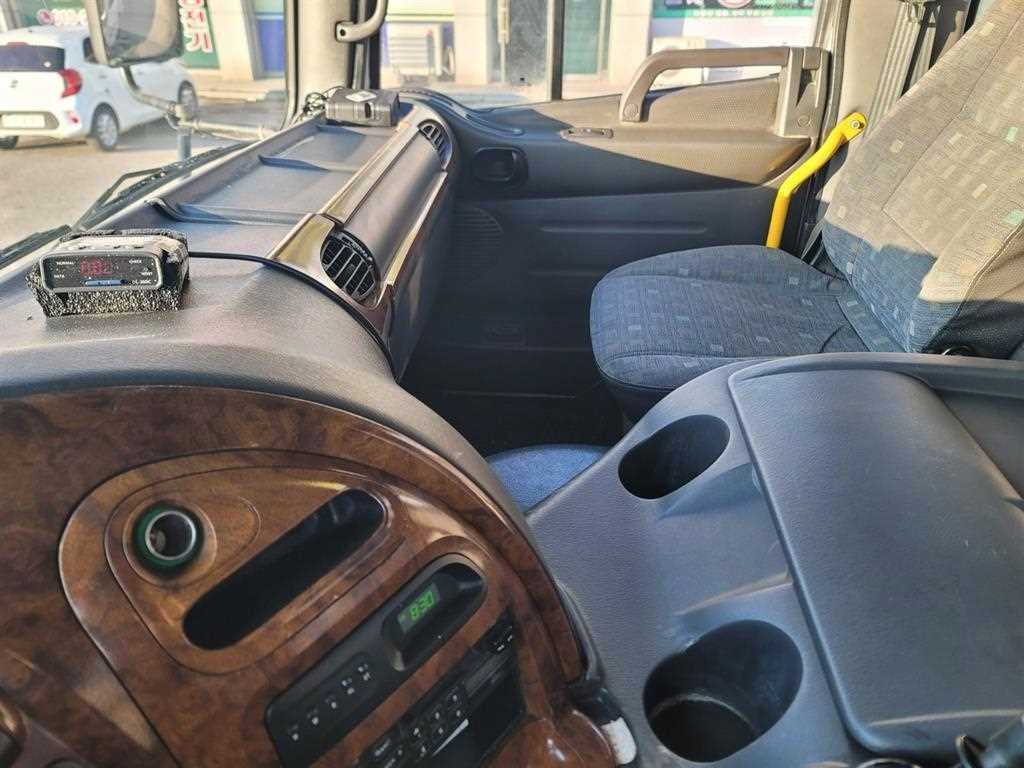 medium and large cargo Cargo - Vista 12