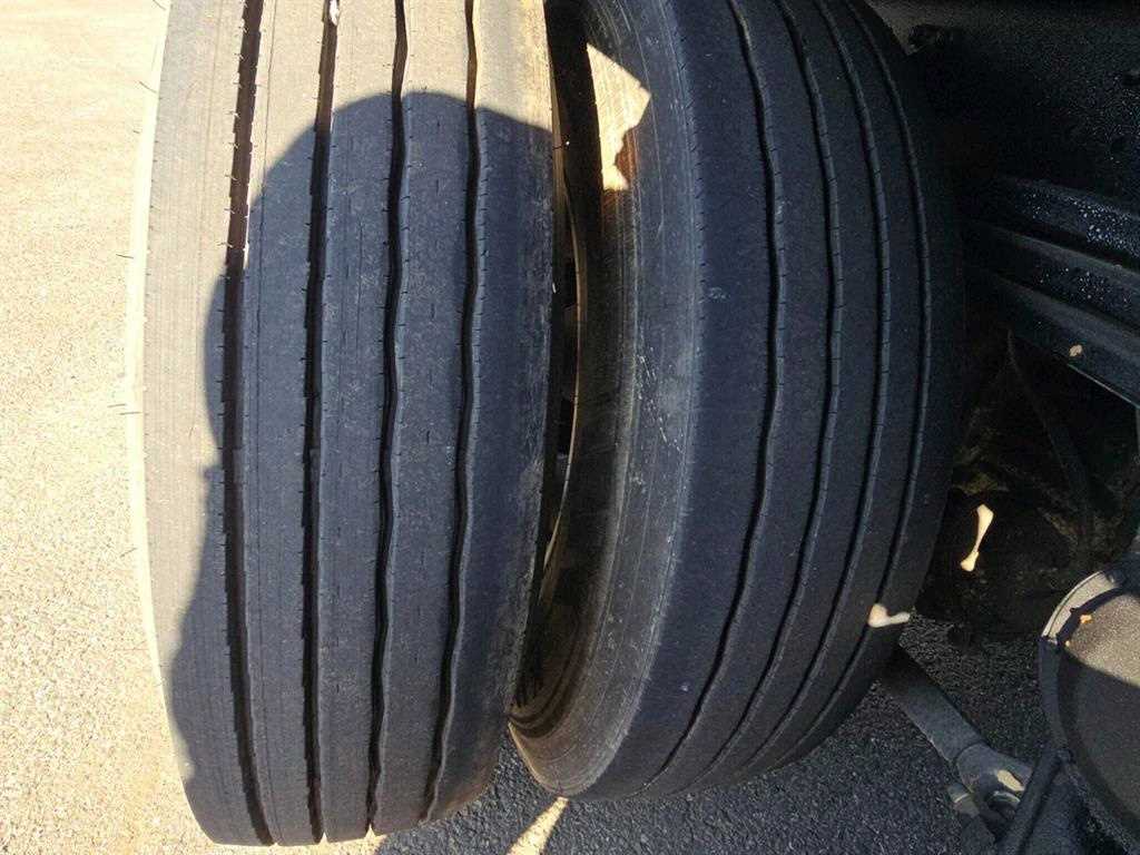 medium and large cargo truck 2015 Blanco - Importación desde Corea - HF Imports Iquique - Foto 13