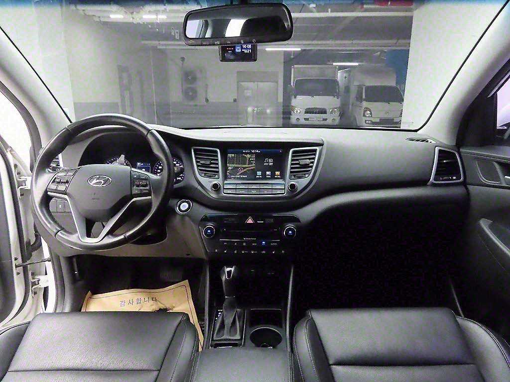 HYUNDAI Tucson - Vista 8