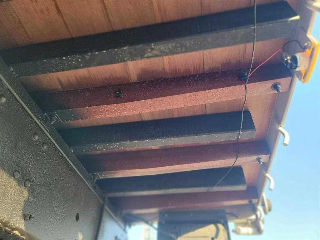 medium and large cargo Cargo - Vista 9