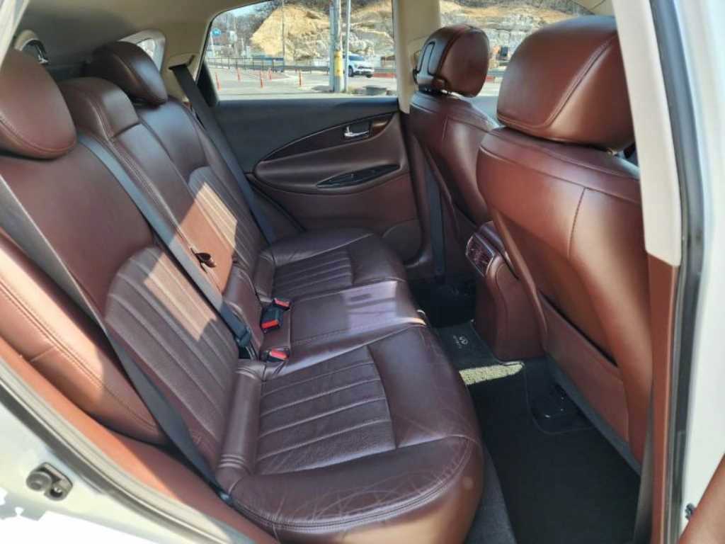 Infiniti QX 2015 Blanco - Importación desde Corea - HF Imports Iquique - Foto 16