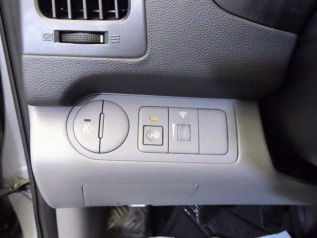 HYUNDAI Starex 2011 Plateado - Importación desde Corea - HF Imports Iquique - Foto 14