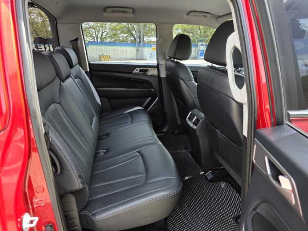 Ssangyong Rexton - Vista 10