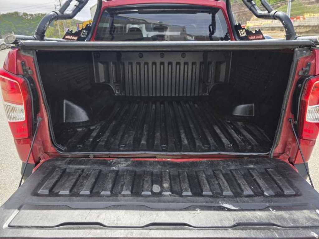 Ssangyong Rexton - Vista 8