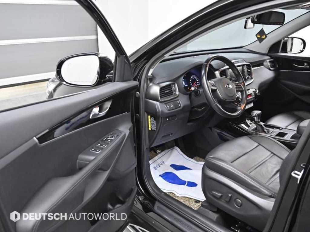 KIA Sorento - Vista 11