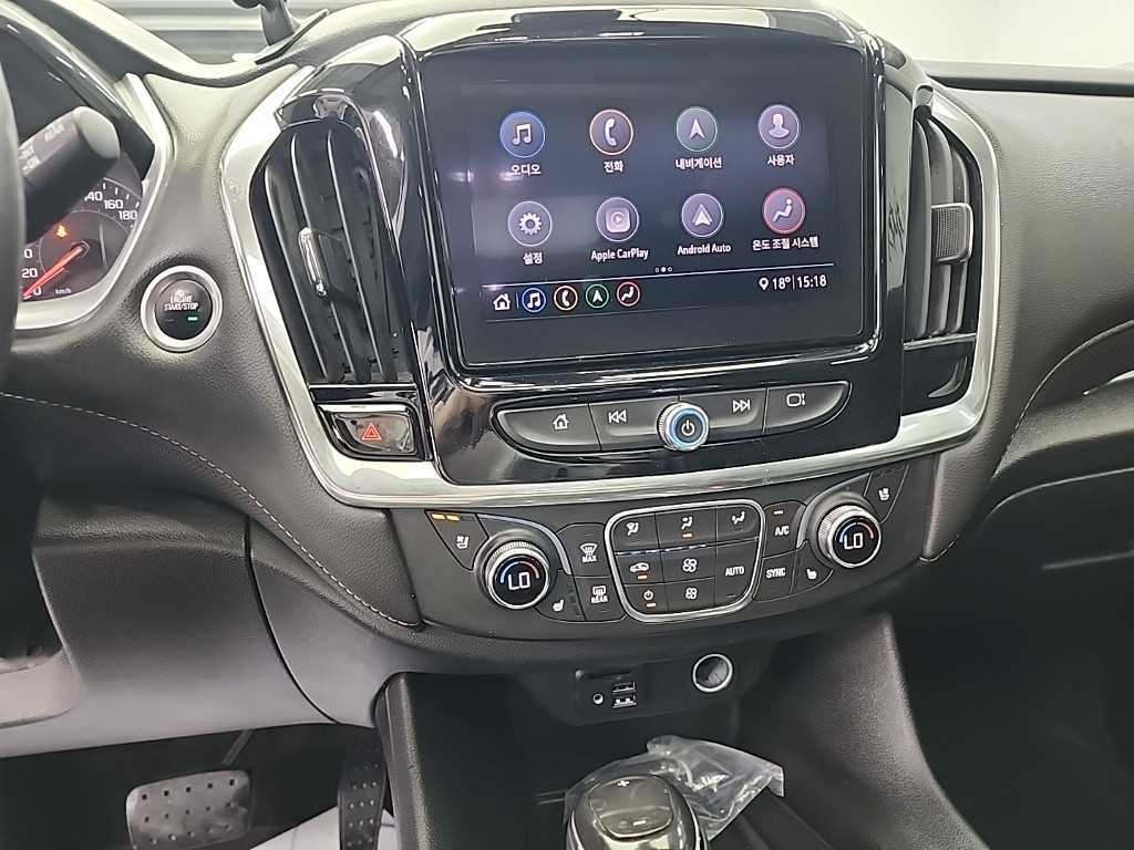 Chevrolet Travers - Vista 10