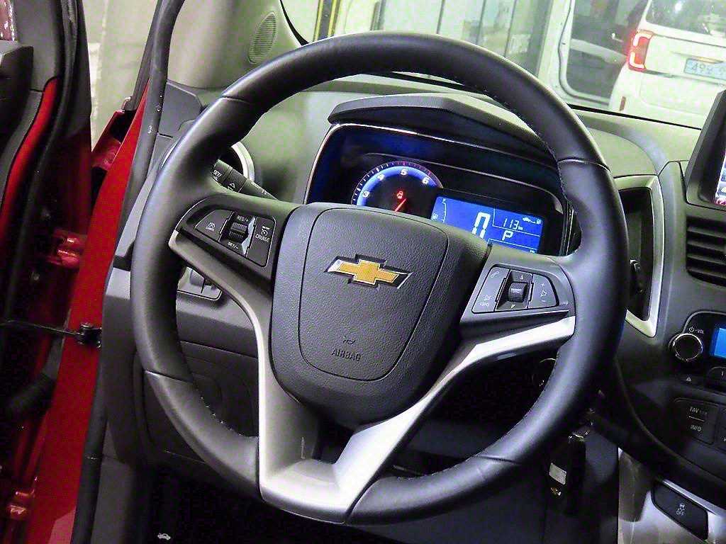 Chevrolet Trax - Vista 8