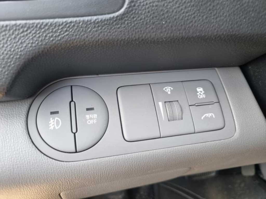 HYUNDAI Starex 2015 Amarillo - Importación desde Corea - HF Imports Iquique - Foto 13