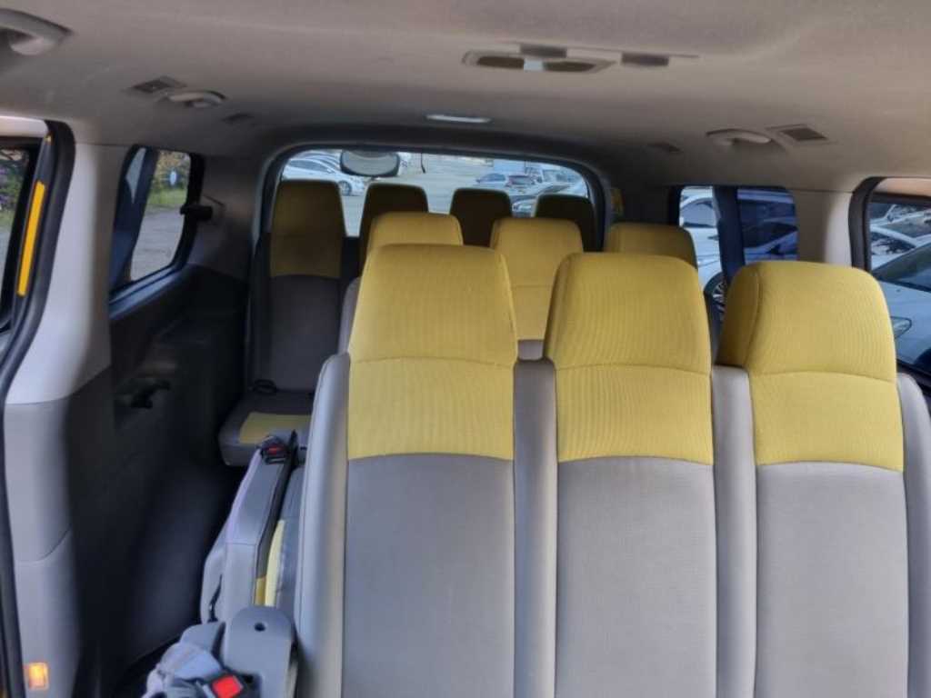 HYUNDAI Starex 2015 Amarillo - Importación desde Corea - HF Imports Iquique - Foto 17
