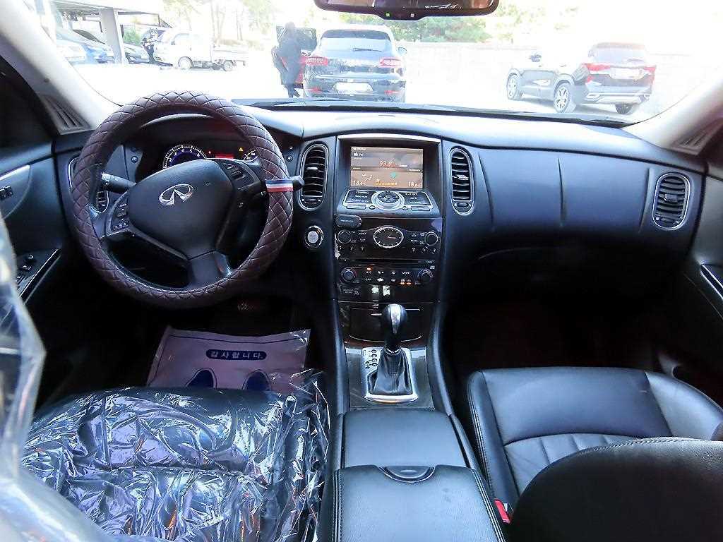 Infiniti EX - Vista 7