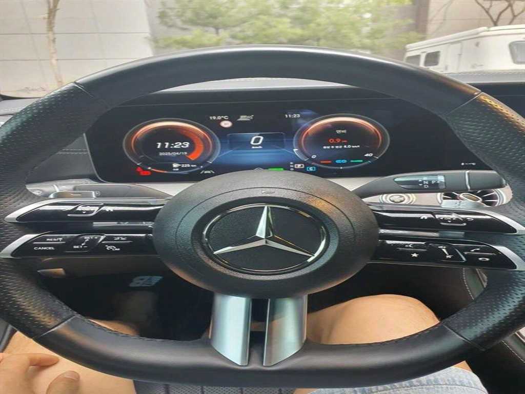 Mercedes Benz CLS Class - Vista 11
