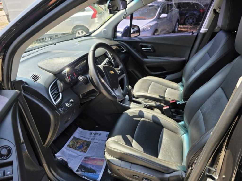 Chevrolet Trax 2017 Negro - Importación desde Corea - HF Imports Iquique - Foto 16