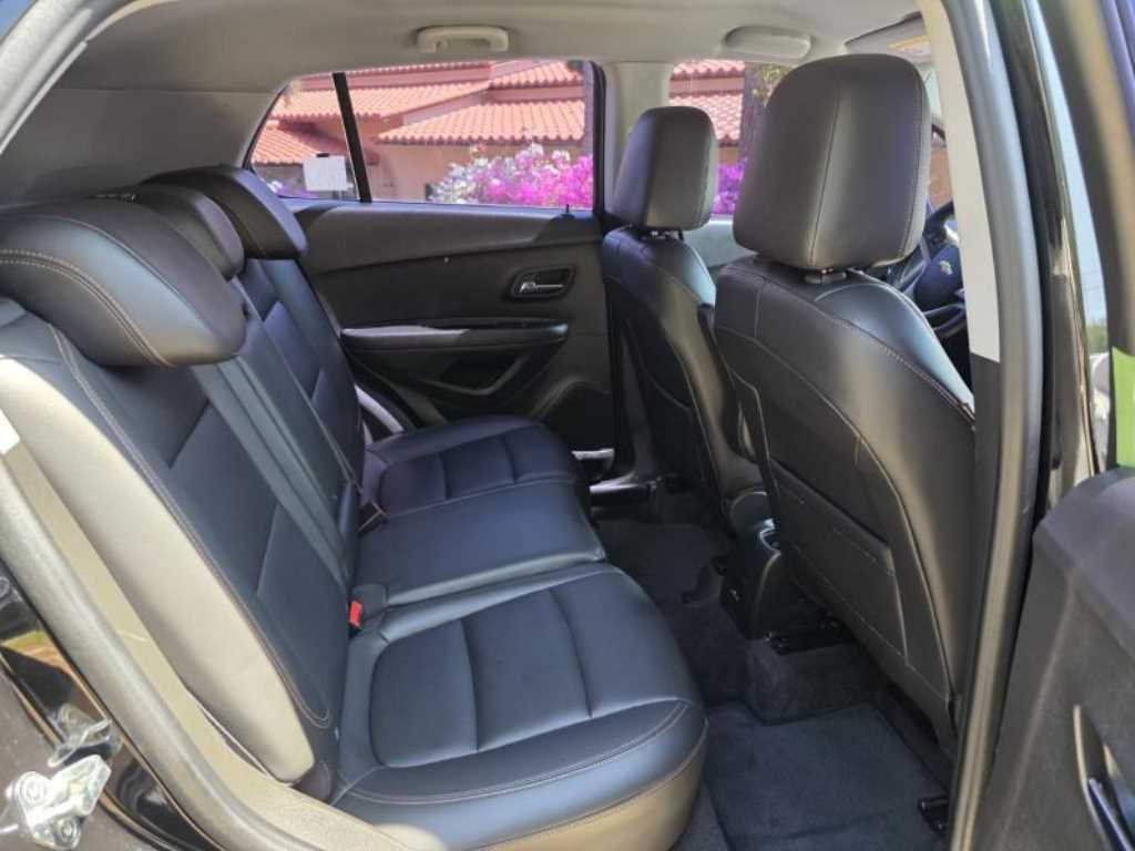 Chevrolet Trax 2017 Negro - Importación desde Corea - HF Imports Iquique - Foto 19