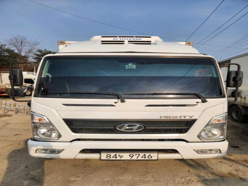 medium and large cargo truck 2015 Blanco - Importación desde Corea - HF Imports Iquique - Foto 18