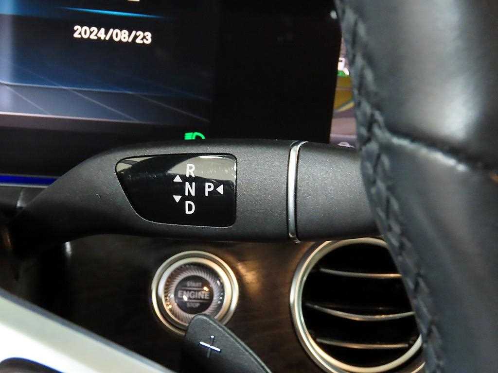 Mercedes Benz E class - Vista 10