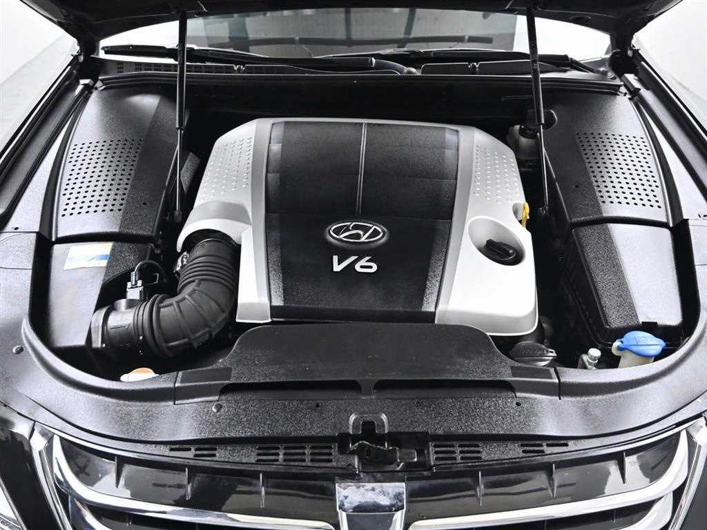 HYUNDAI Equus - Vista 6